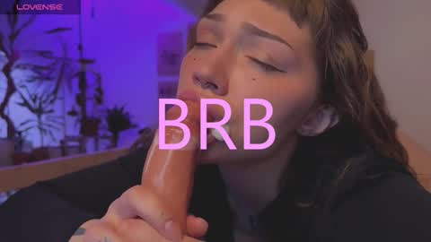 Elsa online show from November 3, 2025, 6:03 am