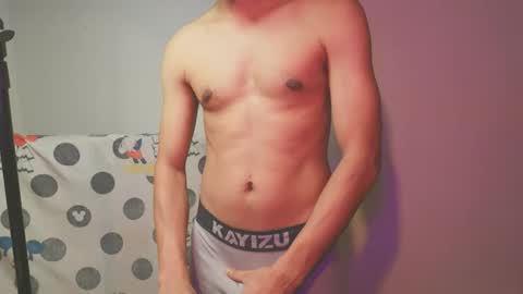 Snapshot of lovely__person chatting on February 10, 2025, 8:21 pm Lovely Person online show from February 10, 2025, 8:21 pm