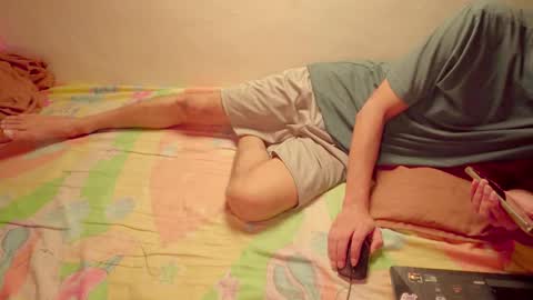 Snapshot of lovely__person chatting on February 4, 2026, 6:52 am Lovely Person online show from February 4, 2026, 6:52 am