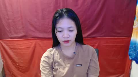 Snapshot of lovely_angel19 chatting on January 27, 2025, 4:30 am Angel online show from January 27, 2025, 4:30 am