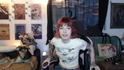 Snapshot of lovely_cass chatting on April 23, 2026, 12:01 am Cassie online show from April 23, 2026, 12:01 am