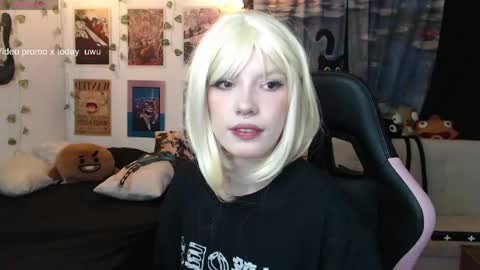Snapshot of lovely_cass chatting on May 8, 2026, 6:30 am Cassie online show from May 8, 2026, 6:30 am