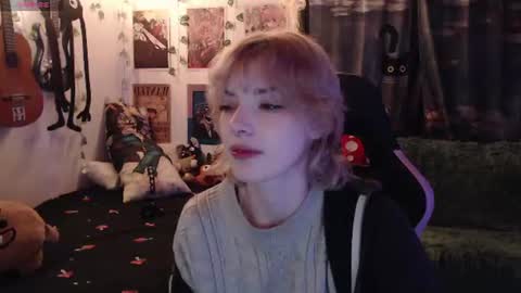 Snapshot of lovely_cass chatting on June 11, 2026, 7:28 am Cassie online show from June 11, 2026, 7:28 am