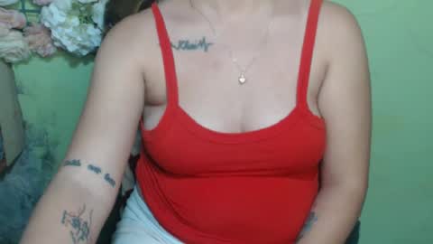 Snapshot of lovely_chicky06 chatting on March 21, 2026, 7:24 am hearty2 Hey guys Im Jess online show from March 21, 2026, 7:24 am