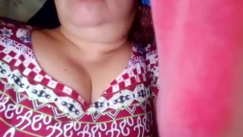 Snapshot of lovely_orchid chatting on December 23, 2024, 2:35 am lovely_orchid online show from December 23, 2024, 2:35 am