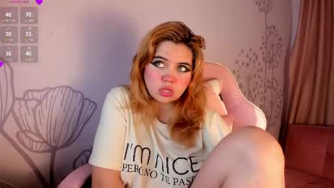 Snapshot of lovely_paris_01 chatting on June 21, 2026, 8:28 am Paris Rose online show from June 21, 2026, 8:28 am