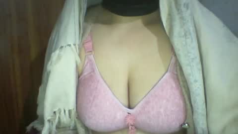 katrina follow me guys online show from January 3, 2025, 10:19 pm
