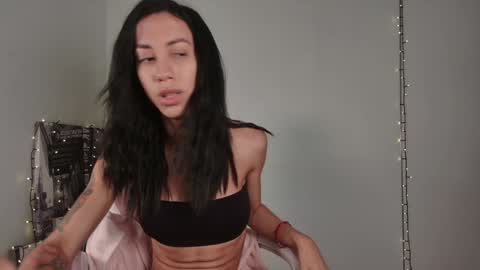 Snapshot of lovelycaroll chatting on January 8, 2025, 9:42 am lovelycaroll online show from January 8, 2025, 9:42 am