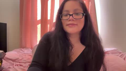 Snapshot of lovelykatiebabe chatting on September 15, 2025, 1:22 pm lovelykatiebabe online show from September 15, 2025, 1:22 pm