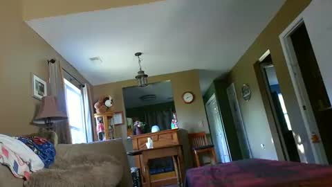 lovelyladyflaccid online show from May 18, 2026, 12:11 pm