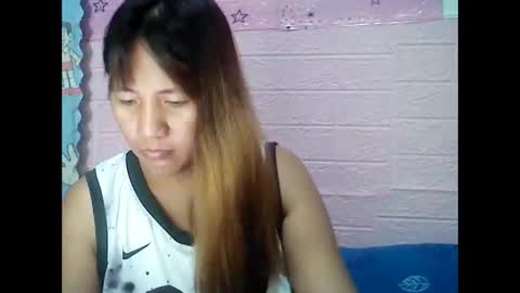 LocwlyLSYlYNXXX online show from March 4, 2025, 9:32 pm