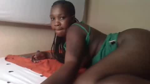 Snapshot of lovelymercy3 chatting on November 8, 2025, 7:34 pm lovelymercy3 online show from November 8, 2025, 7:34 pm