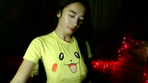 lovelypetite143 online show from February 21, 2026, 5:25 pm