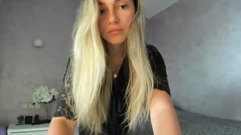 Snapshot of lovelyrose135 chatting on April 29, 2026, 10:52 am Lovely Rose online show from April 29, 2026, 10:52 am