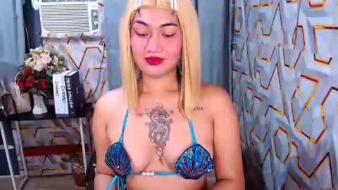 Snapshot of lovelyshelo chatting on May 5, 2026, 2:03 pm lovelyshelo online show from May 5, 2026, 2:03 pm