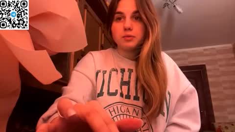 Snapshot of lovelysilk_63 chatting on February 18, 2026, 9:27 am ELA online show from February 18, 2026, 9:27 am