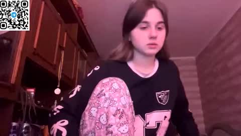 Snapshot of lovelysilk_63 chatting on February 19, 2026, 8:32 am ELA online show from February 19, 2026, 8:32 am