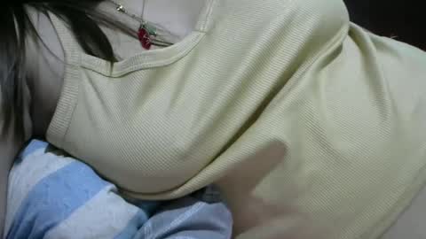 Snapshot of lovelyysabelle chatting on December 15, 2024, 9:45 am Alex online show from December 15, 2024, 9:45 am