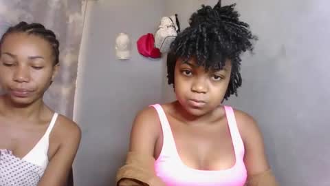 Snapshot of lovemarie08 chatting on April 8, 2026, 6:02 am lovemarie08 online show from April 8, 2026, 6:02 am