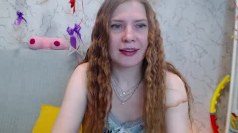 Snapshot of lovepeanutgirl chatting on April 7, 2026, 4:29 pm Mary Love online show from April 7, 2026, 4:29 pm