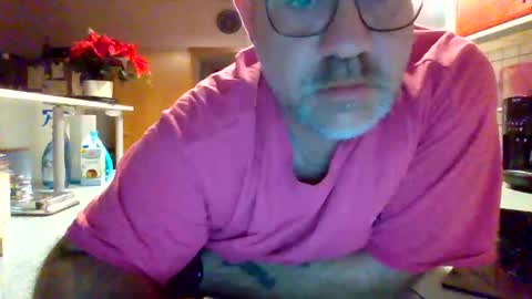 lover010983 online show from November 14, 2025, 5:28 am