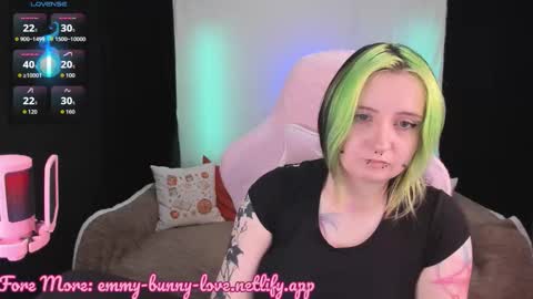 Emmy online show from December 3, 2025, 7:01 pm