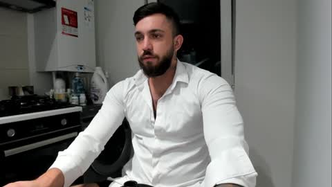 Snapshot of lovermike_ chatting on December 5, 2024, 1:36 am Mike online show from December 5, 2024, 1:36 am