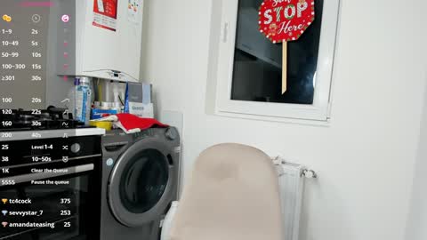 Snapshot of lovermike_ chatting on December 25, 2024, 1:31 am Mike online show from December 25, 2024, 1:31 am