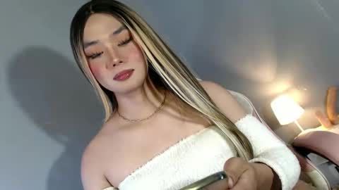 Snapshot of lovers_moon22 chatting on January 19, 2025, 1:00 am lovers moon22 online show from January 19, 2025, 1:00 am