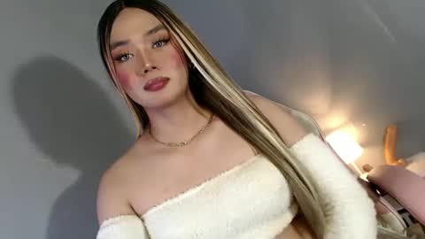 Snapshot of lovers_moon22 chatting on January 27, 2025, 12:54 am lovers moon22 online show from January 27, 2025, 12:54 am