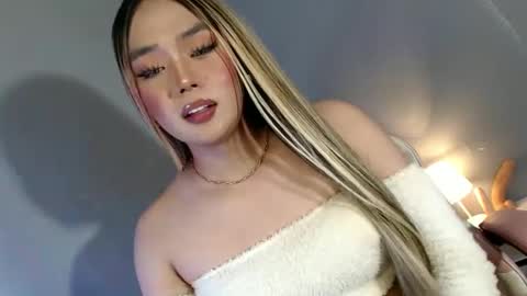 Snapshot of lovers_moon22 chatting on February 2, 2025, 2:17 am lovers moon22 online show from February 2, 2025, 2:17 am