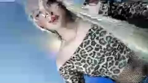 lovers moon22 online show from July 11, 2026, 11:57 am