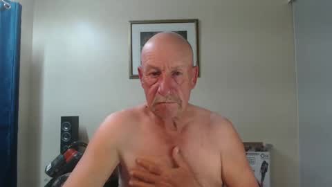 Lovesblackazz online show from January 24, 2025, 7:51 am