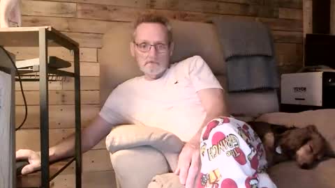 Snapshot of lovesex6565 chatting on March 31, 2026, 12:27 pm just here to have fun and cum online show from March 31, 2026, 12:27 pm