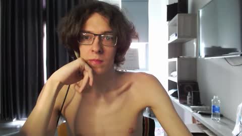 LovesomeCookie online show from February 9, 2026, 3:10 am