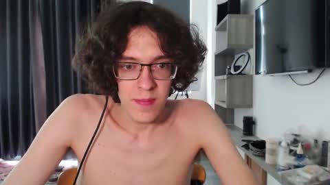 LovesomeCookie online show from March 26, 2026, 5:35 am