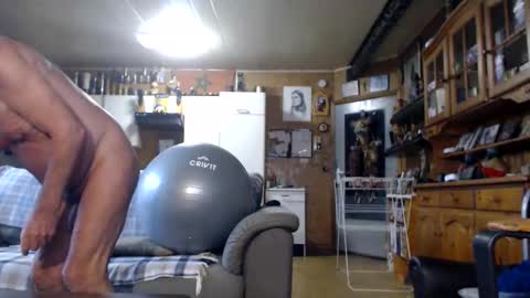 aaron online show from November 11, 2025, 11:43 am