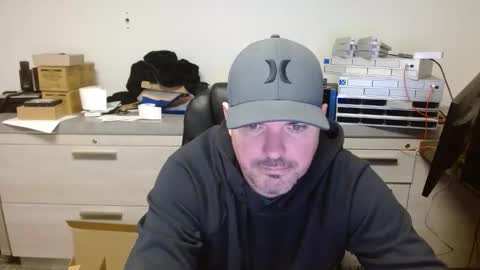 Snapshot of lovetofps chatting on December 22, 2025, 7:22 pm Love2Game online show from December 22, 2025, 7:22 pm