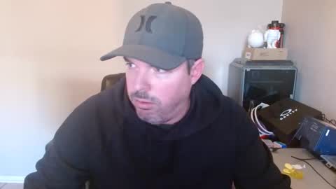 Snapshot of lovetofps chatting on February 18, 2026, 12:06 am Love2Game online show from February 18, 2026, 12:06 am