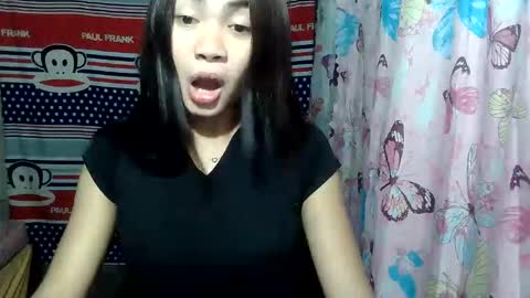 Snapshot of loving_rhean chatting on May 27, 2026, 3:42 pm loving_rhean online show from May 27, 2026, 3:42 pm
