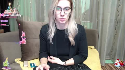 Antonia online show from December 30, 2024, 6:53 am