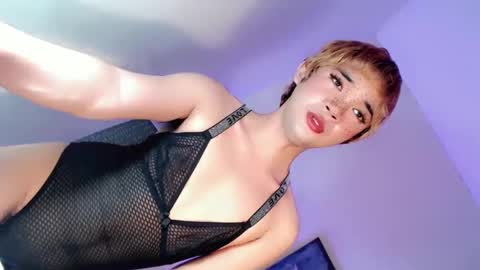 Lovingmonaru969 online show from January 10, 2025, 7:32 pm