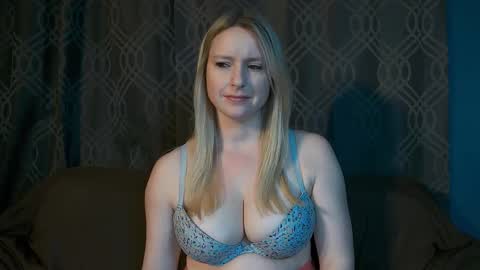 Summer online show from May 13, 2026, 2:31 am