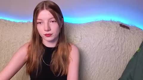 Snapshot of lovirss chatting on October 6, 2025, 2:36 pm lovirss online show from October 6, 2025, 2:36 pm