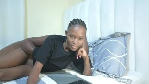 Lovydede online show from July 17, 2026, 5:29 pm