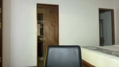 Snapshot of loxlust chatting on March 22, 2026, 4:10 pm Lox online show from March 22, 2026, 4:10 pm