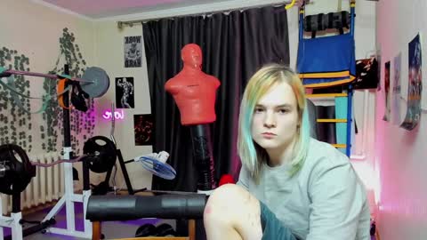 Snapshot of loyasteve chatting on December 17, 2024, 10:55 am VECTORSTEVEPVT IS OPEN online show from December 17, 2024, 10:55 am