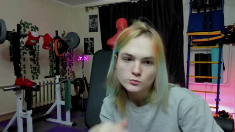 Snapshot of loyasteve chatting on December 25, 2024, 8:29 am VECTORSTEVEPVT IS OPEN online show from December 25, 2024, 8:29 am