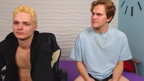 Snapshot of loyasteve chatting on October 25, 2025, 1:18 pm VECTORSTEVEPVT IS OPEN online show from October 25, 2025, 1:18 pm