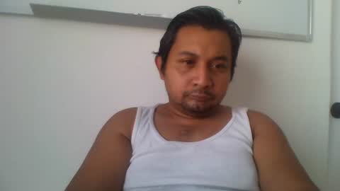 lpmauriciosantamaria online show from June 22, 2026, 2:25 pm